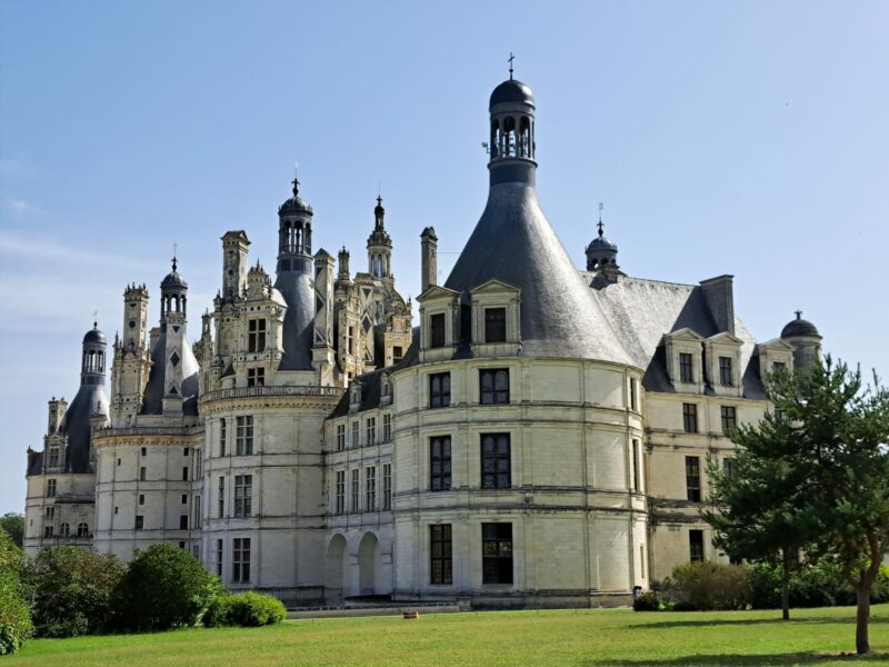 loire - Außenansicht vom Château Chambord in der Loire.