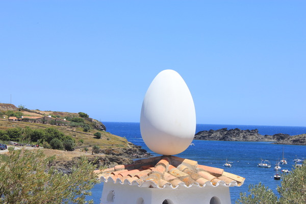 Dali - Blick vom Wohnhaus von dem Künstler Salvador Dali in Portlligat.