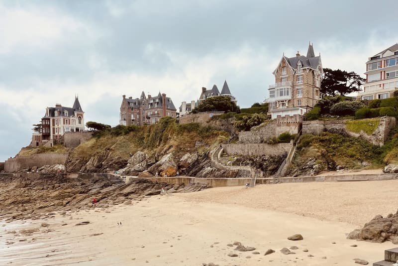 Dinar- Villen am Strand in Dinard