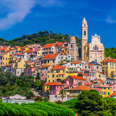 ligurien - Panorama von der Stadt Cervo