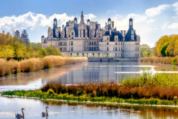 schloesser der loire - See vor dem Château Chambord